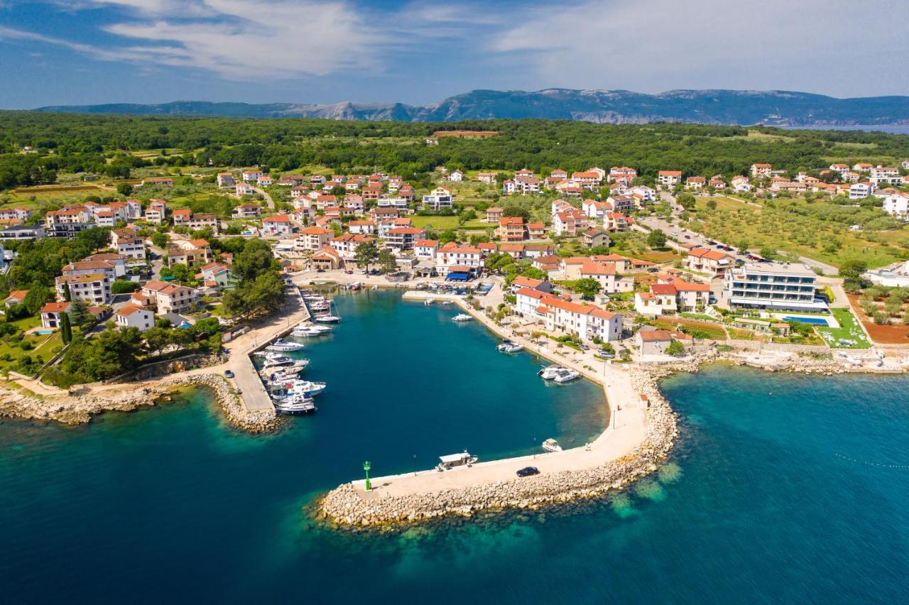 Otia Seaview